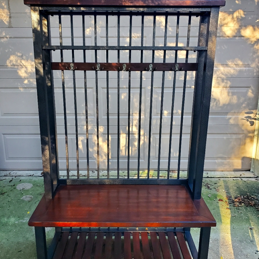 Beautiful Wooden Entryway Hall Tree with Bench